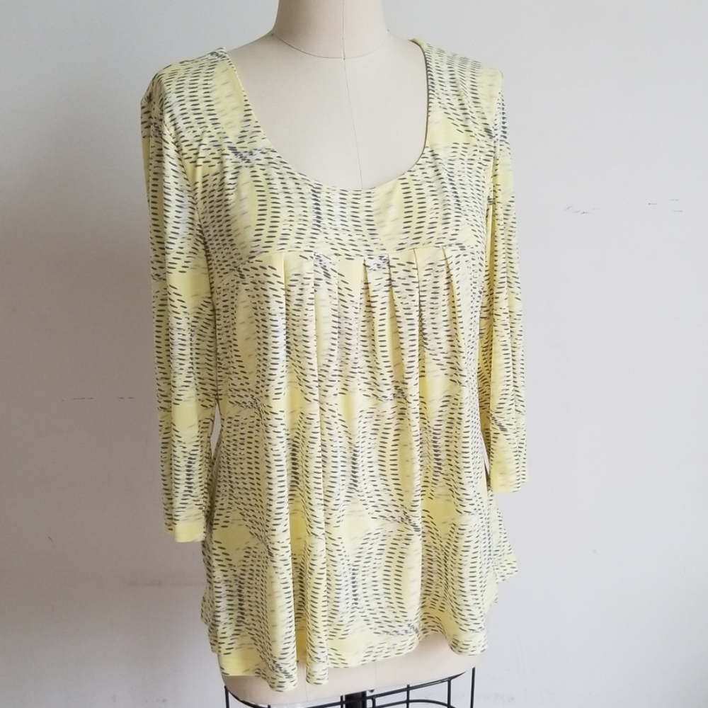 💥 Worthington Large Soft Vibrant Yellow Top!